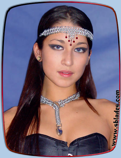 Amira chain mail headband shown w/Lock-et collar